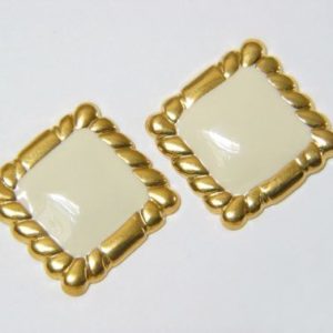 White Square Earrings – JA225