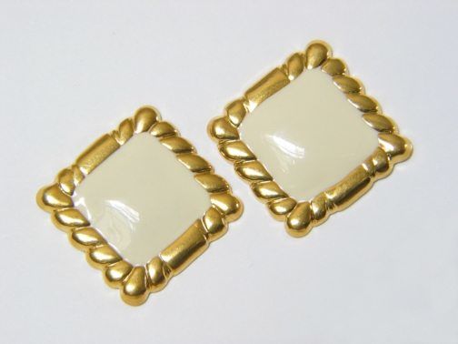 White Square Earrings – JA225