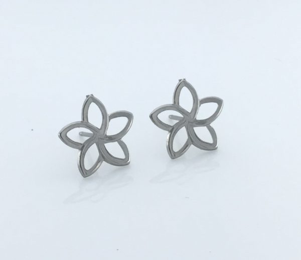 Silver Star Flower Stud Earrings – JA288-A