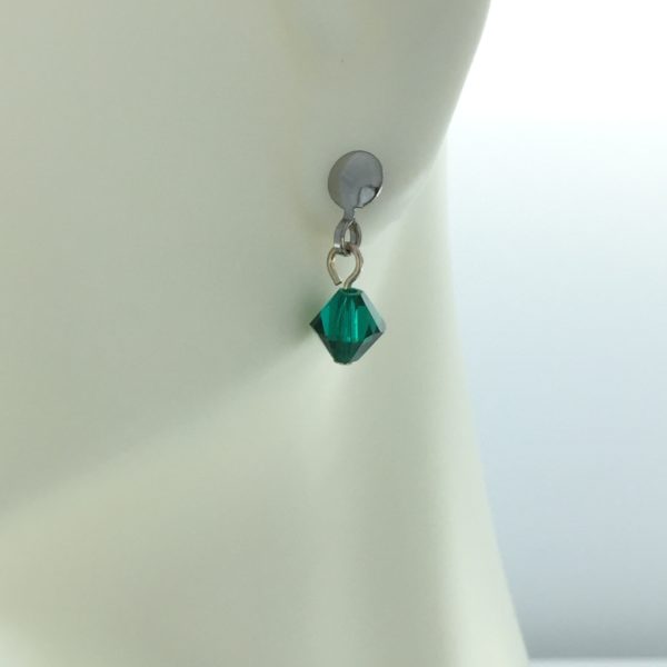 May Birthstone Emerald Earrings – JCL005