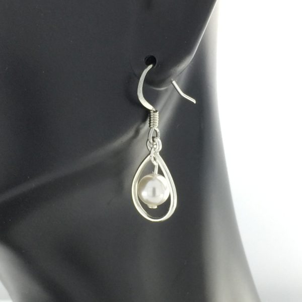 Framed Pearl Teardrop Earrings – JCL018