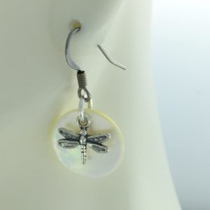 Dragonfly And Mother Of Pearl Earrings – JCL070