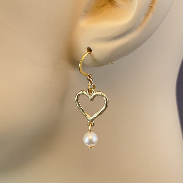 Gold Heart with Pearl Earrings – JCL148