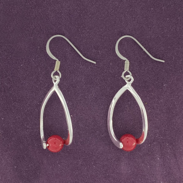 Red Coral in Silver Drop Earrings – JCL157