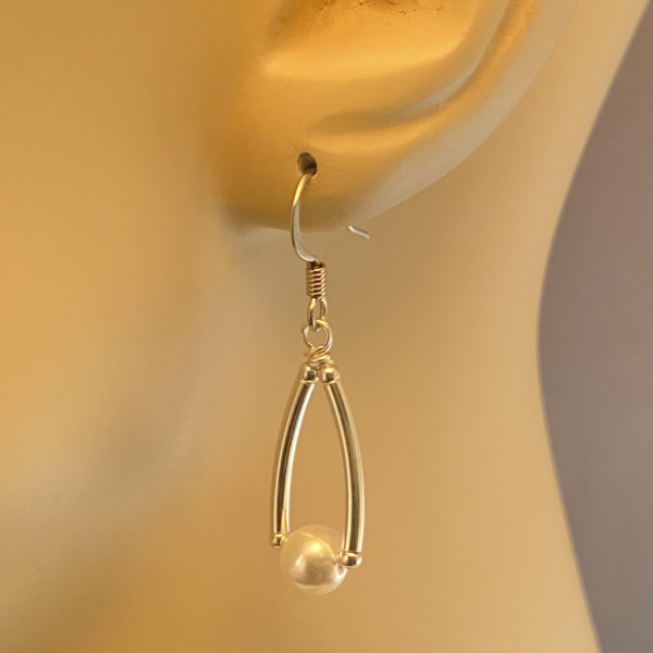 Pearl Triangle Earrings – JCL168