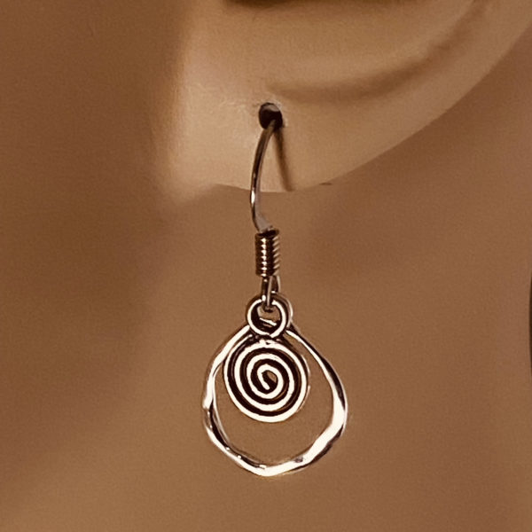 Sterling Silver Organic Frame with Sterling Silver Spiral Earrings – JCL177