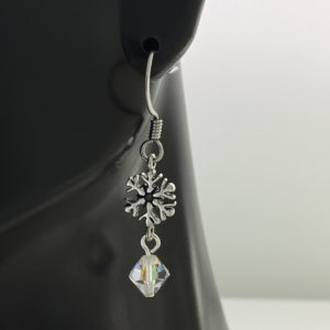 Small Snowflake with Crystal Bead Earrings – JCL182