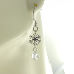 Small Snowflake with Crystal Bead Earrings – JCL182