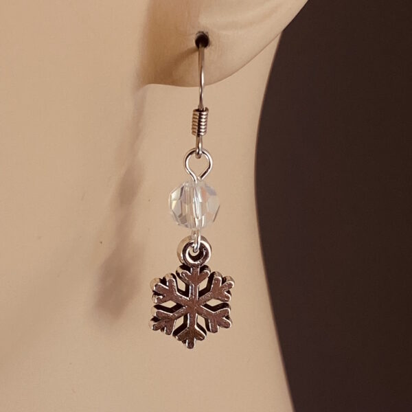 Silver Snowflake with Crystal Earrings – JCL215