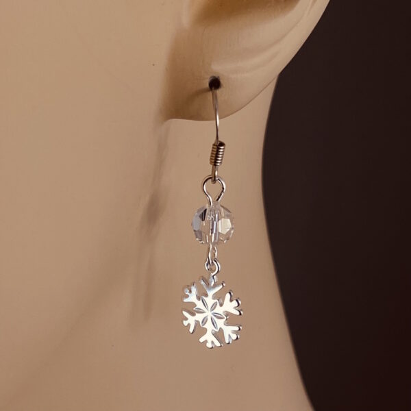 Sterling Silver Snowflake with Crystal Earrings – JCL216