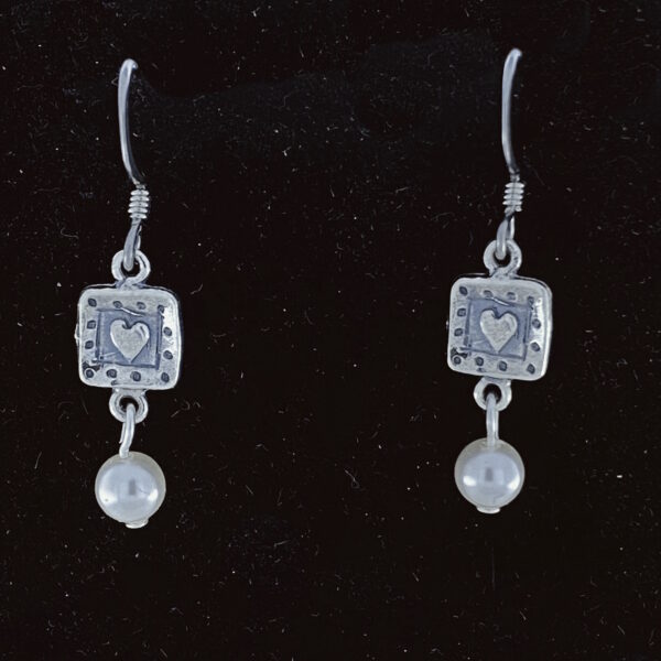 Sterling Silver Heart with Pearl Earrings – JCL220