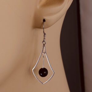 Black Onyx with Sterling Silver Wire Frame Earrings – JCL227